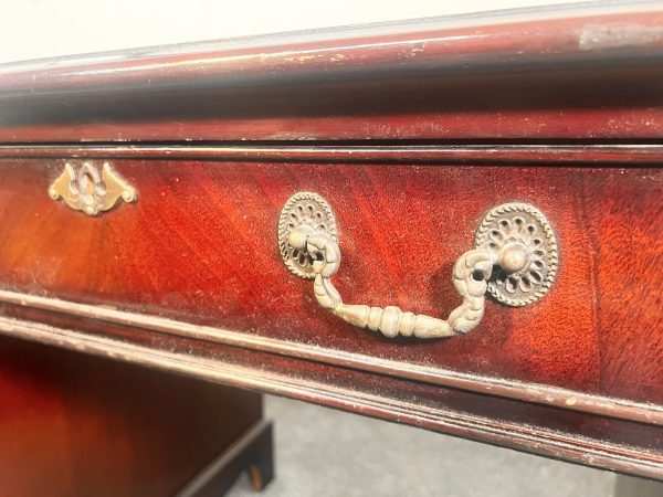 A Large Antique Mahogany  Leather Topped Twin Pedestal Writing Desk - Image 6