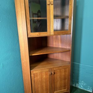 Vintage Danish Teak Corner Cabinet by Skrillinge Møbefabrik – Mid Century Modern