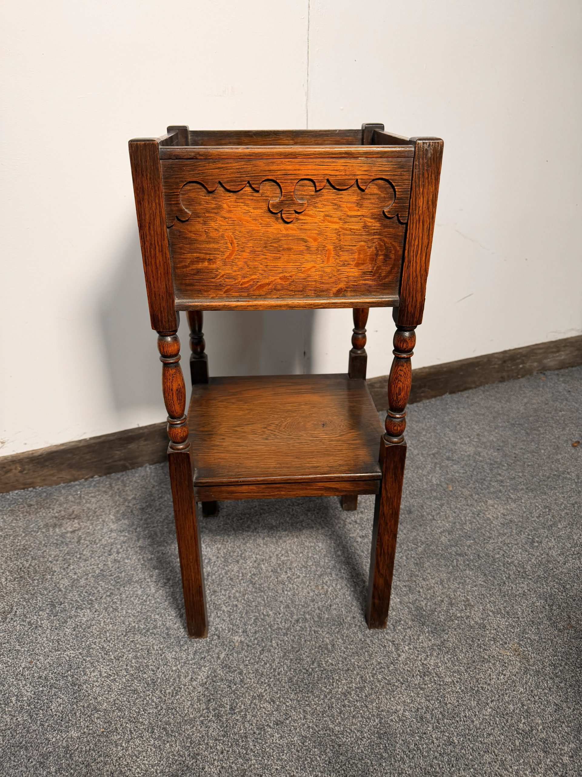 Edwardian Arts & Crafts Oak Framed Planter – In the Manner of Shapland And Petter - Image 3