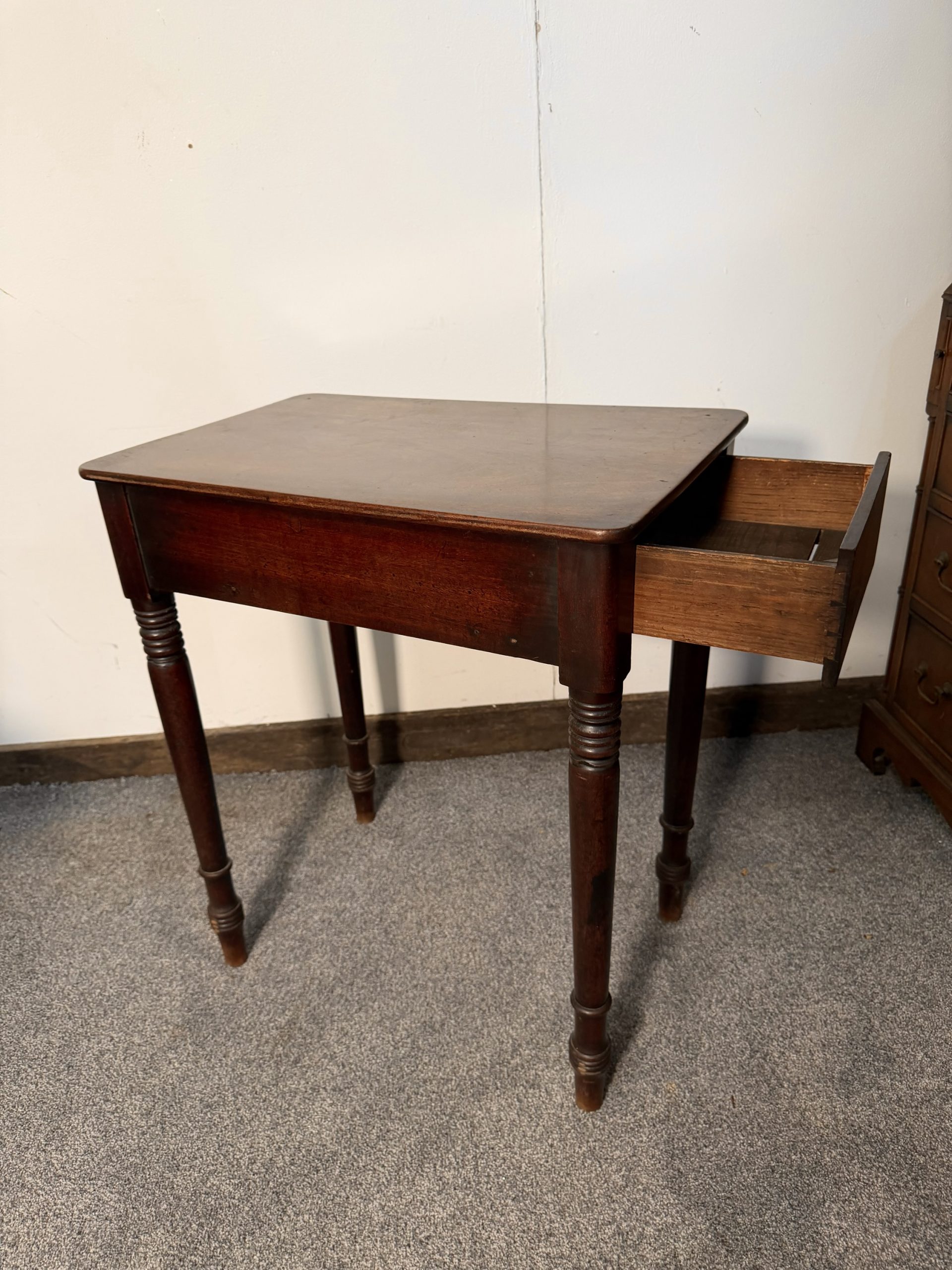 A lovely 19th Century Mahogany Side Table