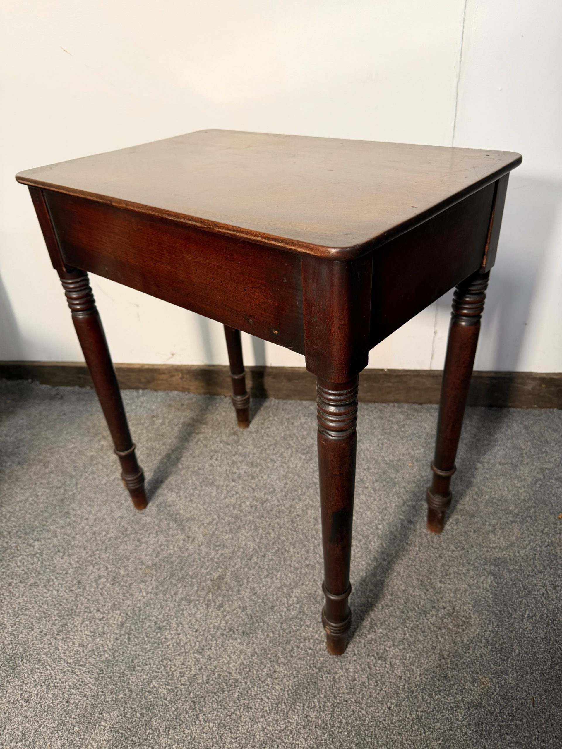 A lovely 19th Century Mahogany Side Table - Image 6