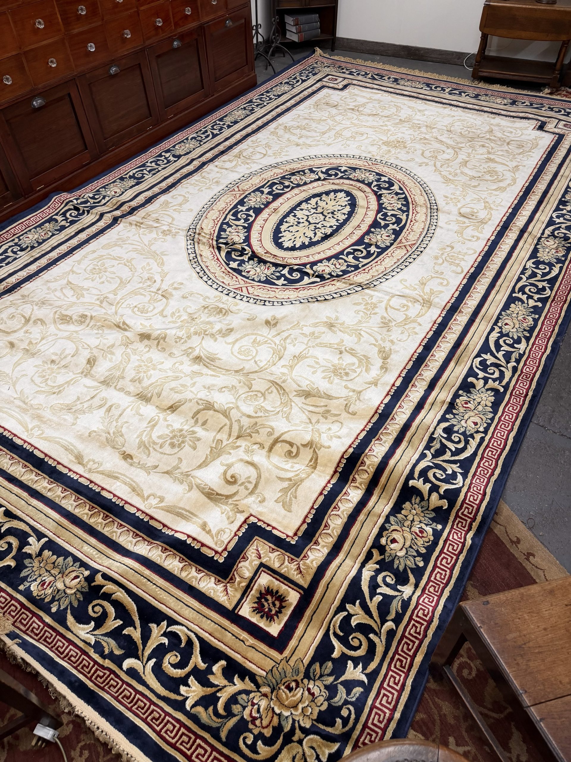 Aubusson-Style French Wool Flat-Weave Rug – 4800 × 2700cm