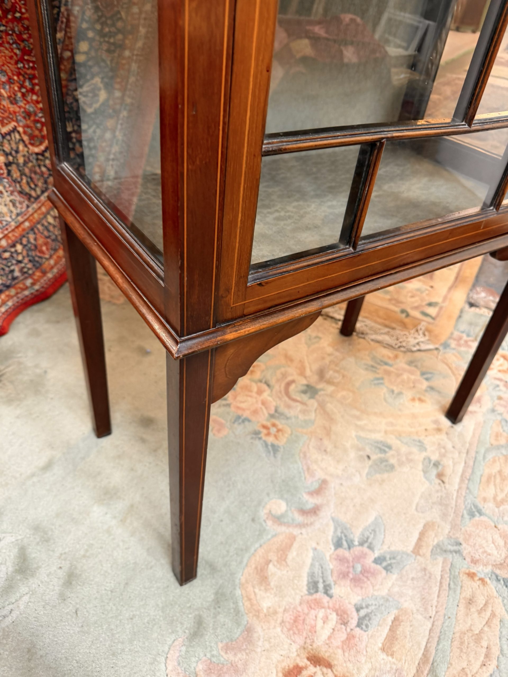Antique Edwardian Inlaid Mahogany Display Cabinet – c.1890–1910 - Image 6
